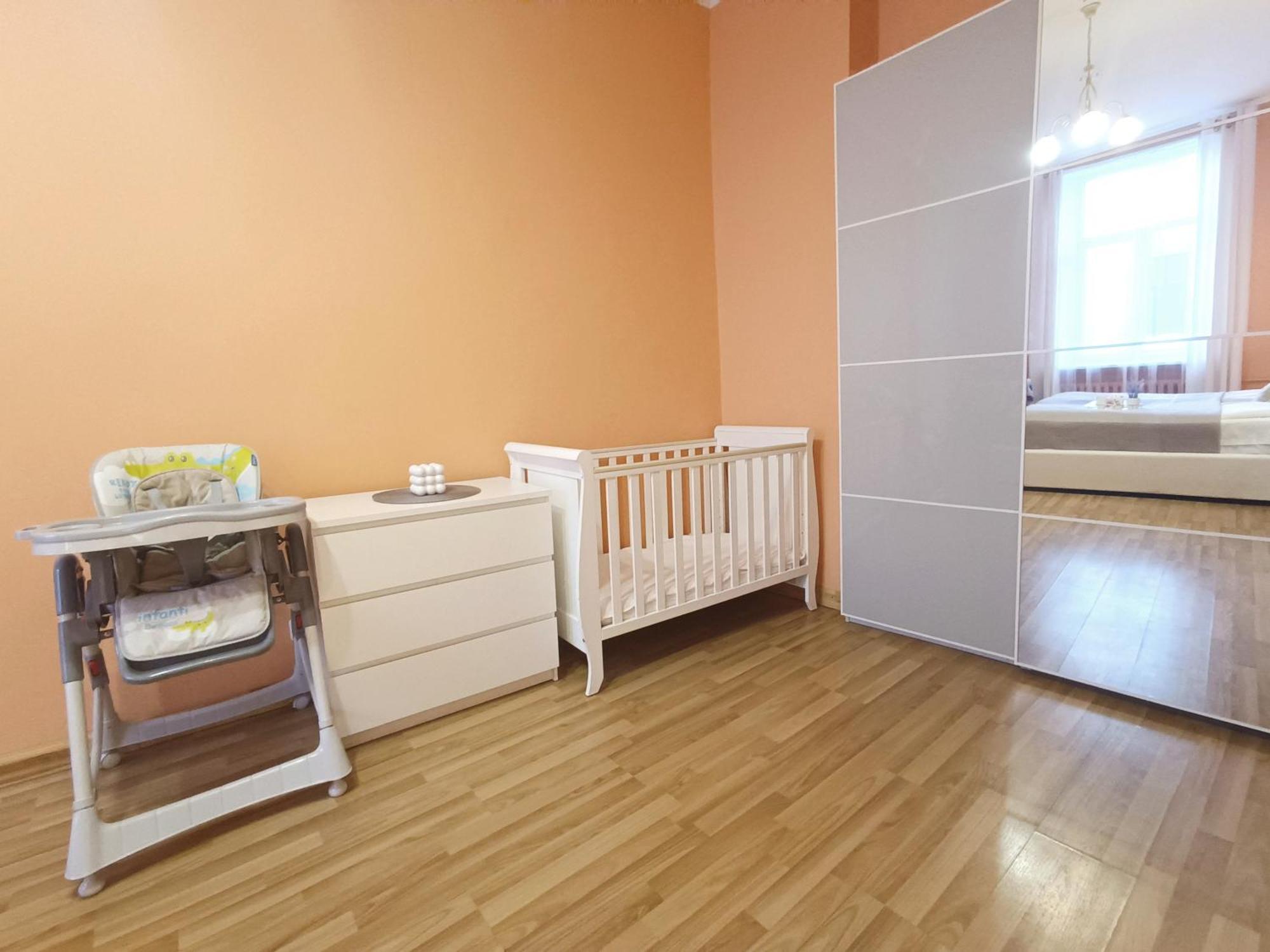 Spacious Old Town Family Peachy 2 Bedrooms Apartment, Nearby The Riga Presidential Castle Luaran gambar
