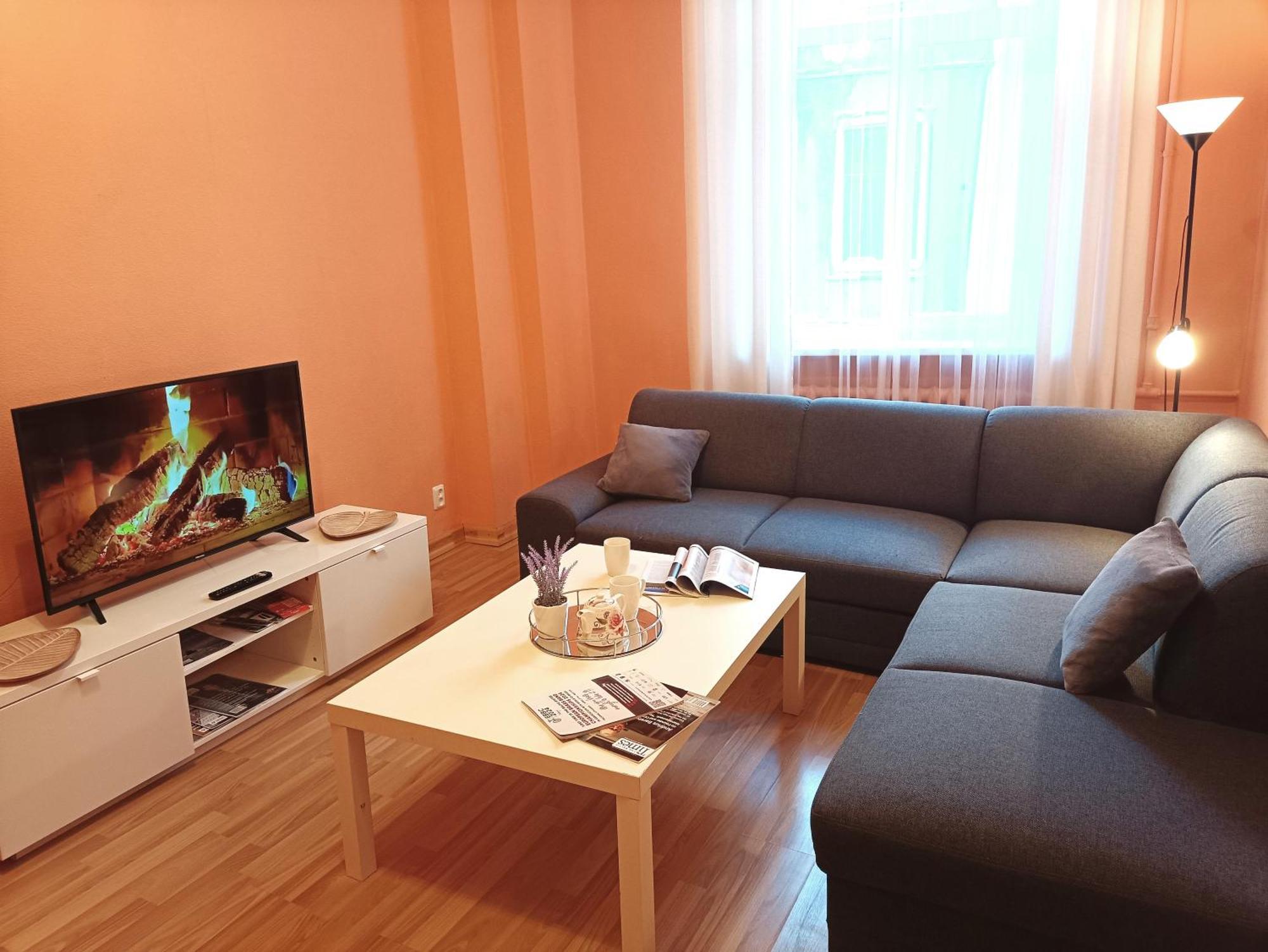 Spacious Old Town Family Peachy 2 Bedrooms Apartment, Nearby The Riga Presidential Castle Luaran gambar